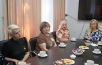 Глава Мегиона Алексей Петриченко встретился с волонтерами и сотрудниками участка для содержания безнадзорных животных